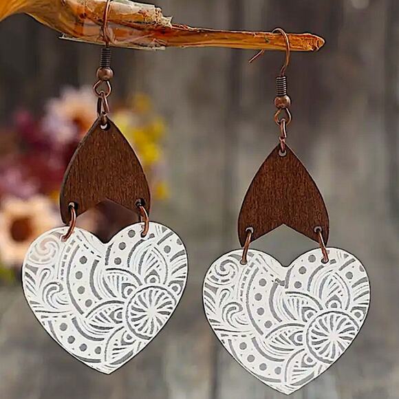 Boho Wooden Heart Dangle Earrings Vintage Bohemian - Picture 2 of 5